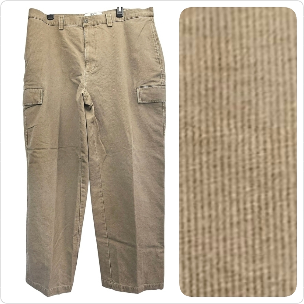 Field Gear Men's Textured Tan Cargo Pants With Large Pockets